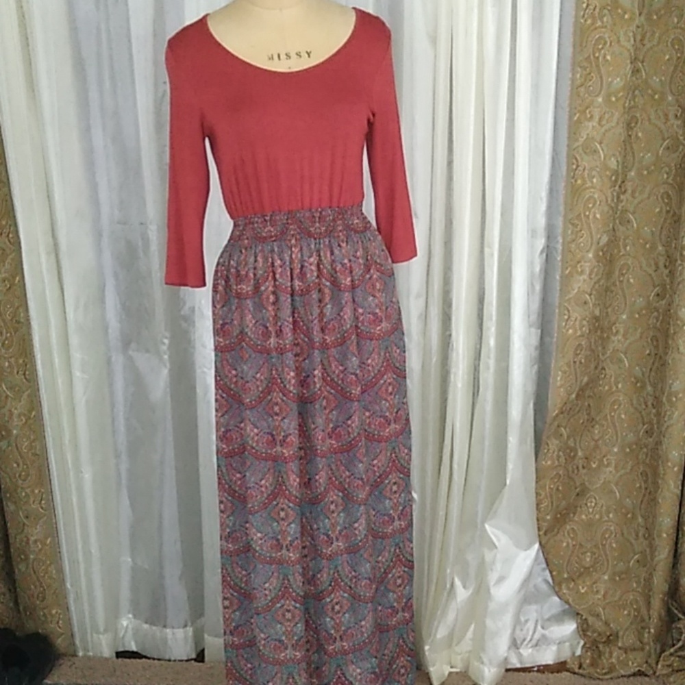 Maxi dress